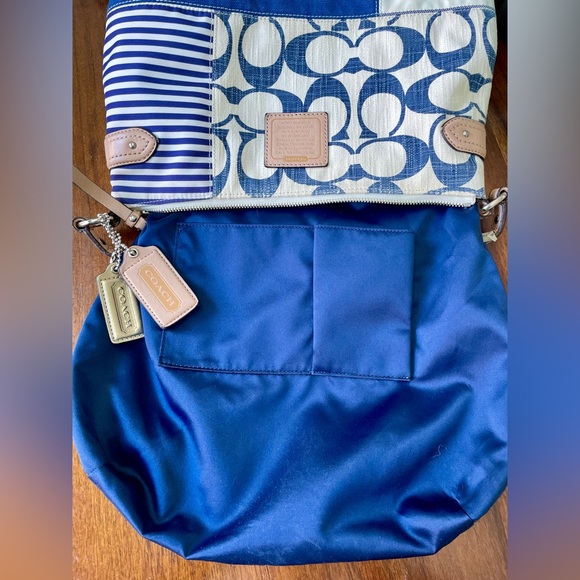 Coach Daisy Patchwork Convertible Hobo Crossbody 2013 - Picture 9 of 10